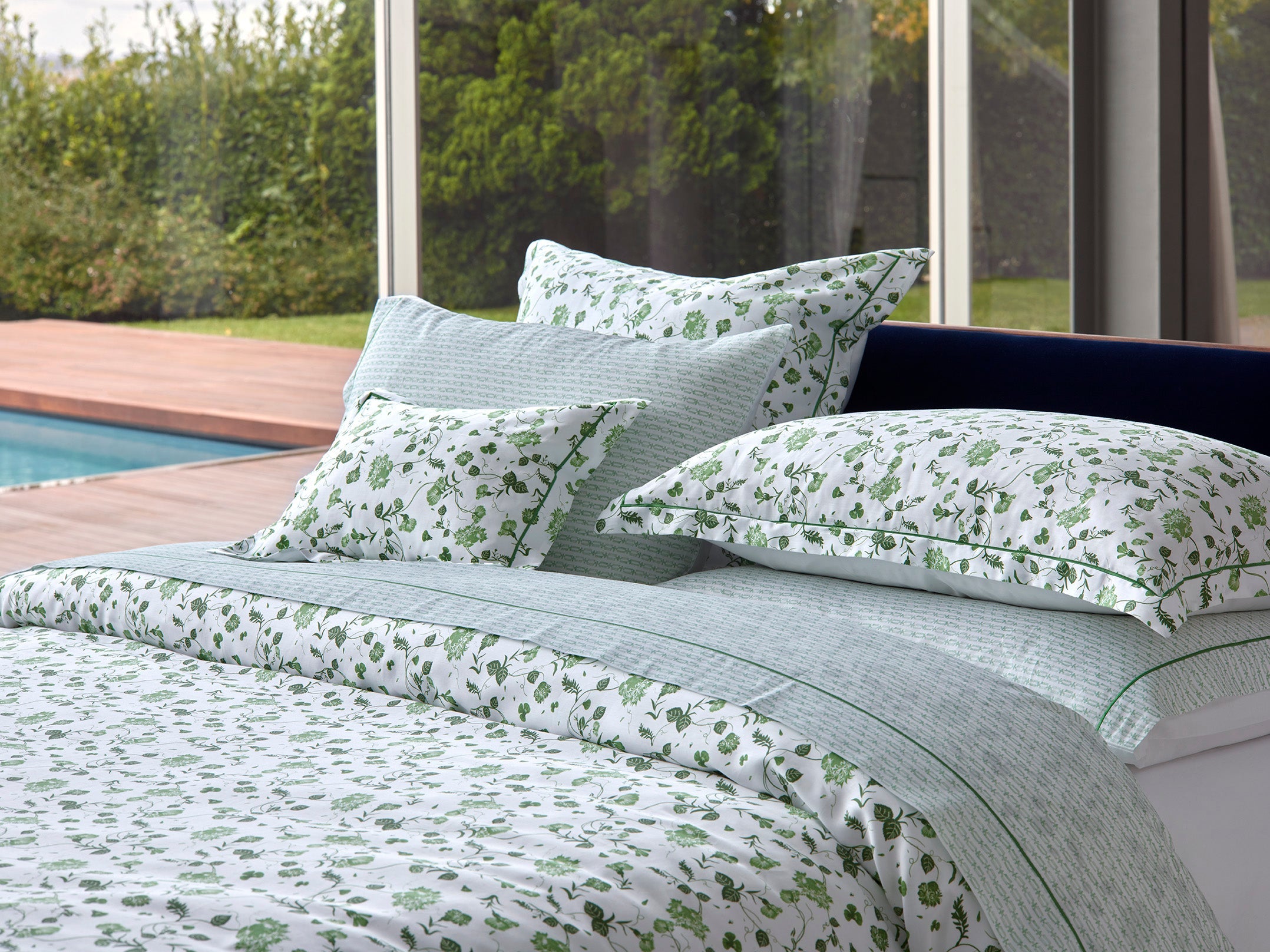 Vila Flor Duvet Cover