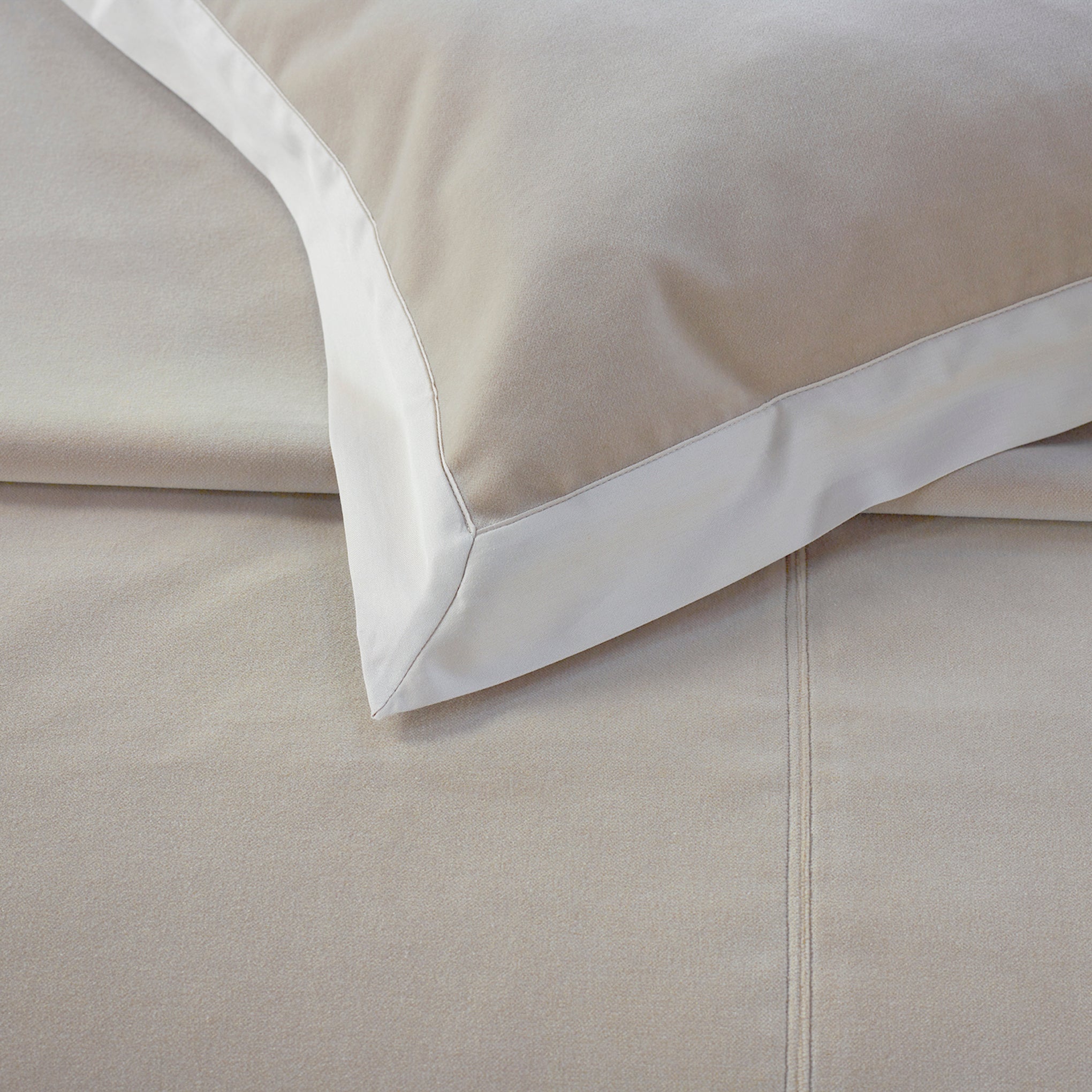 Cirrus Bedspread